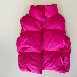Old Navy Women’s Size Small HOT PINK Puffy Vest.